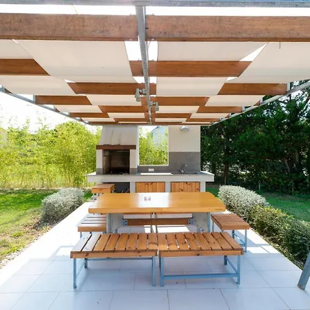 Casa Bamboo Banjole
